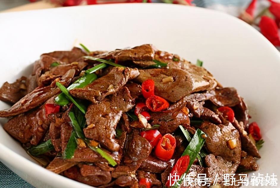 猪肝|聪明女人最喜欢的3种食物,冬季常吃,改善便秘,清除子宫垃圾!