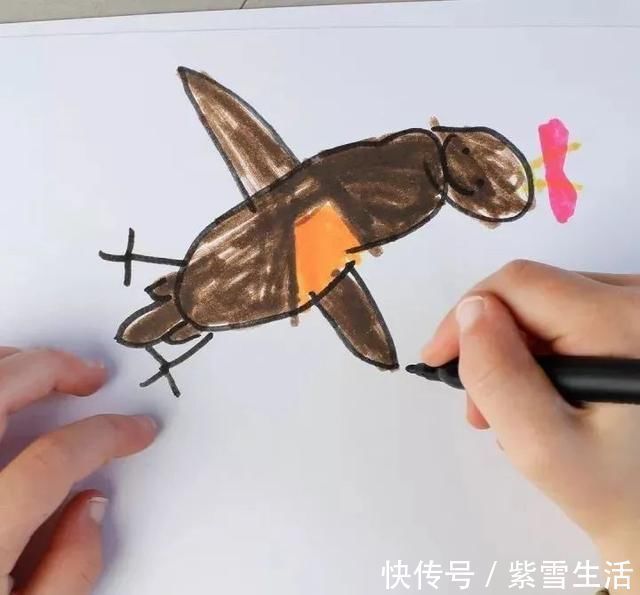 花式秀!儿子画成什么样,爸爸就能P成什么样子,花式秀父爱坐拥百万粉丝