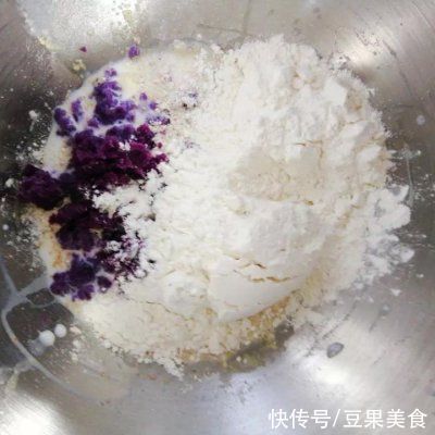 黄油|秒杀网红店的麻薯核桃软欧包，做法原来这么简单