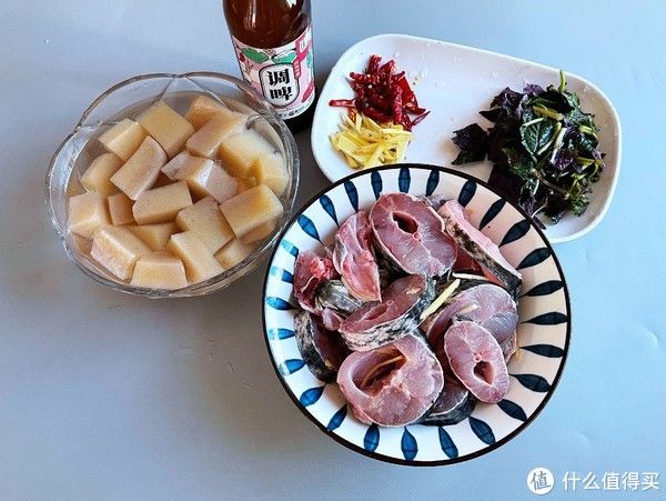 炖鱼时,用“它”来代替水,鱼肉鲜嫩无腥味,一上桌全家抢着吃