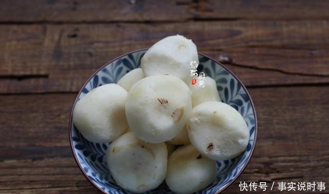  冬天，这糖水我隔天喝一次，不寒不燥滋补又不腻，护肤品都省了