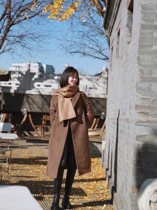 高跟鞋|今年秋天的首选大衣，这4个款式高级又大方，不管怎么穿都显贵