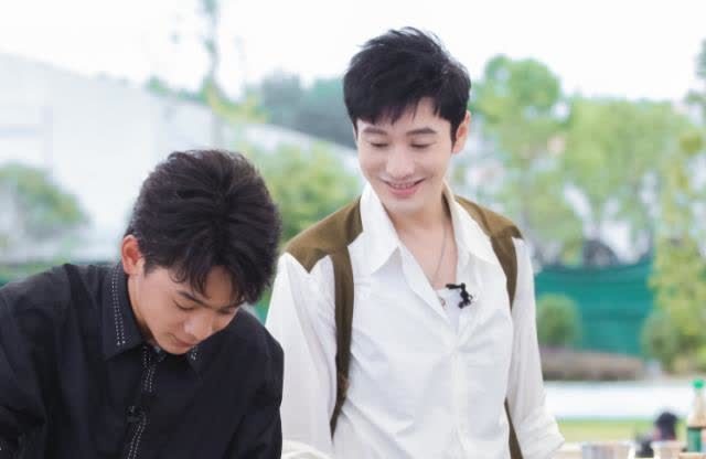 劇本|黃曉明做西紅柿翻車,曾經(jīng)卻能做一桌子美食,令人質疑是劇本安排