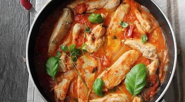 用鱼给家人做这道美味，味道鲜美，好吃易做，全家非常爱吃！