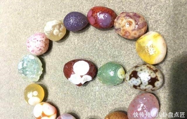 看到别人捡的石头才知道差距有多大了