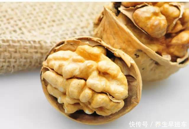 坚果|10大坚果食用禁忌:为了您的健康,请花2两分种看完!