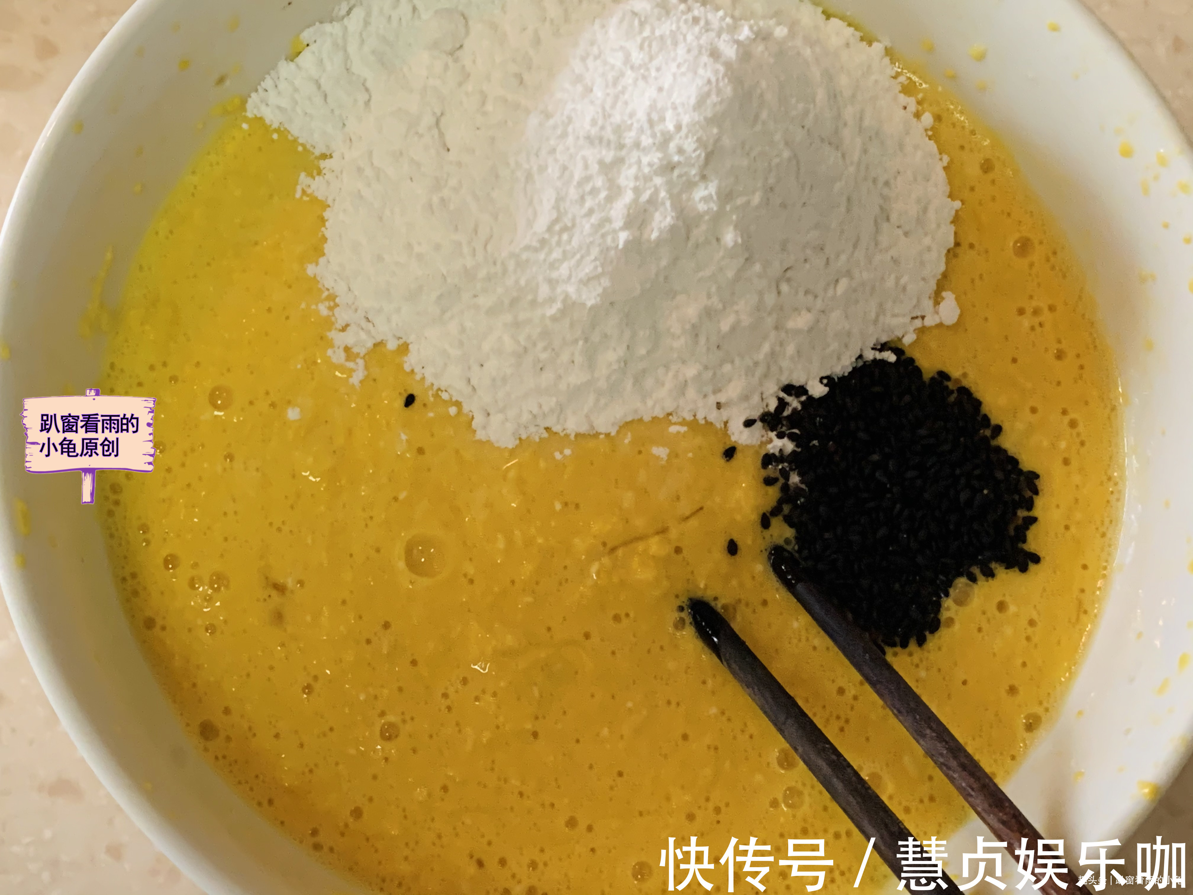 玉米泥|玉米别再煮着吃了，试试此做法，软糯鲜香口感足，老人孩子超爱吃