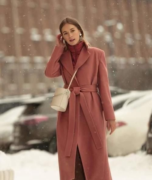 大衣的配色很重要！实用色彩搭配干货，穿出满满高级感