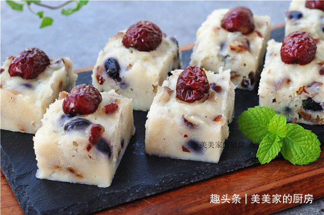 春吃韭菜夏吃瓜，秋天吃此物！锅里一蒸香甜软糯，空口就能吃一盘！