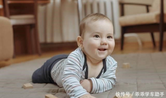 手膝|“先爬后走”的孩子,和“不爬就走”的孩子,长大后有3个区别!
