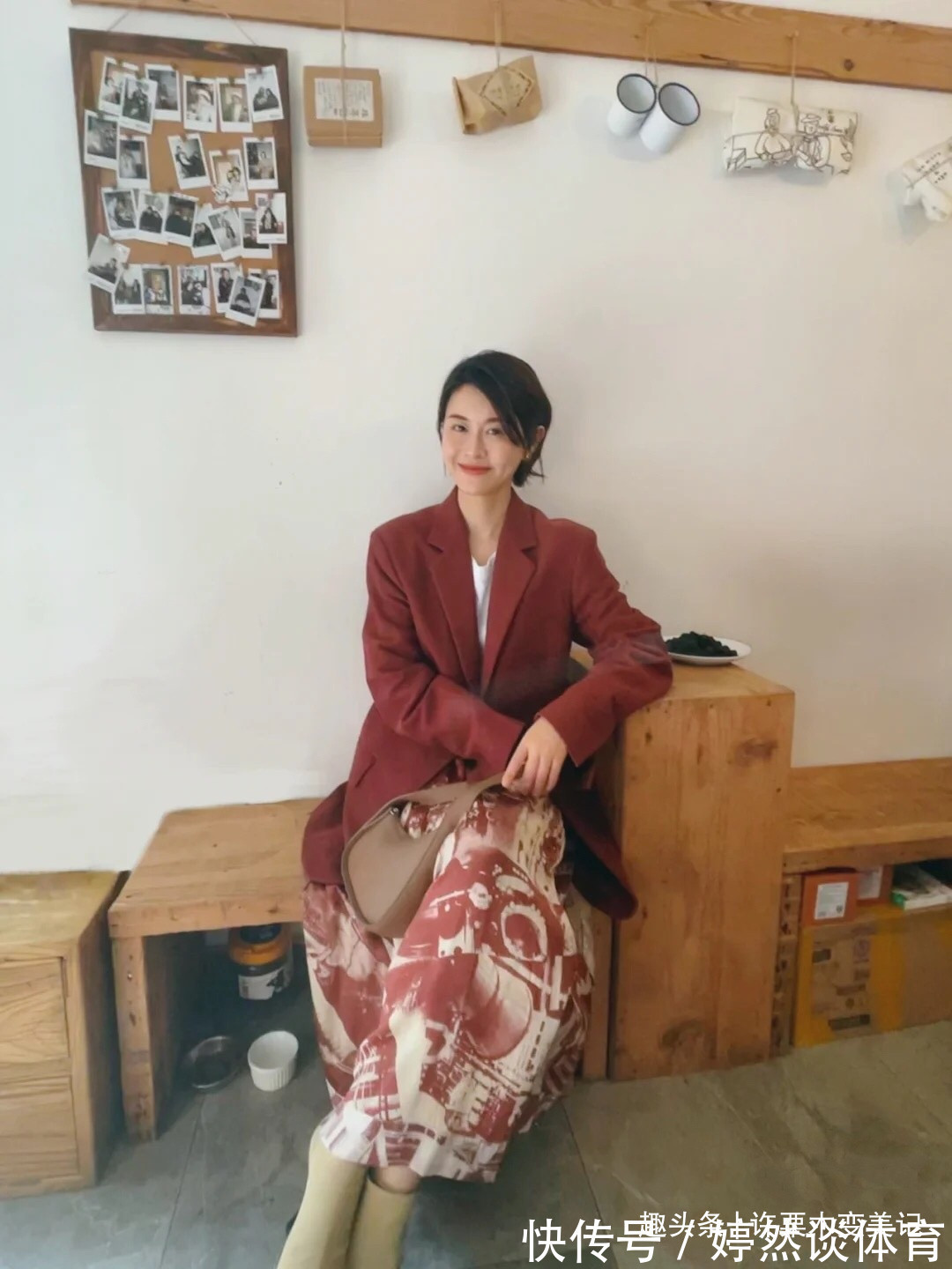 高级感 奔四奔五的女人,不管裙子裤子少穿这5种颜色,显黑不说还很掉价