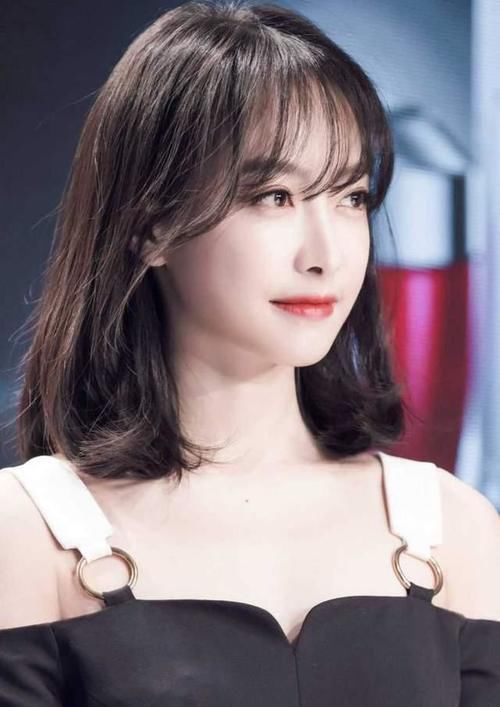 部位|你适合披头发还是扎头发？主要看这3个部位，发际线是关键