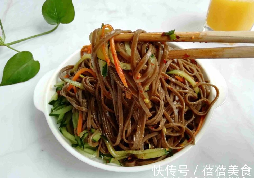 胡萝卜|30岁女人的轻断食晚餐,两个月瘦了10斤,朋友:真自律难怪身材好