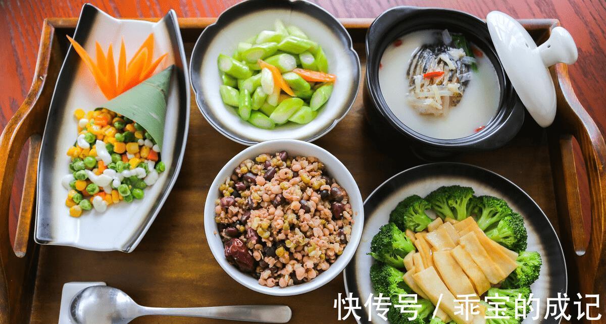 夫妻|“新型坐月子”日趋流行,婆媳关系不冲突,夫妻恩爱,皆大欢喜