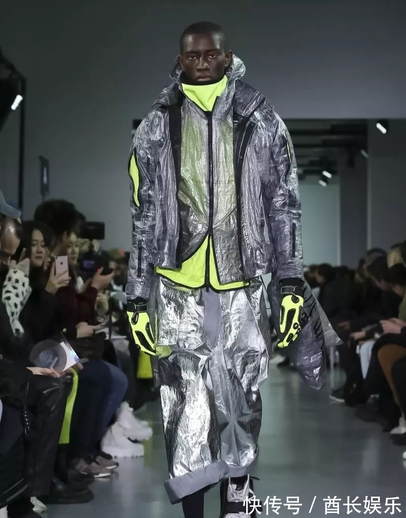 机能风 3000+只为买一个鞋底?