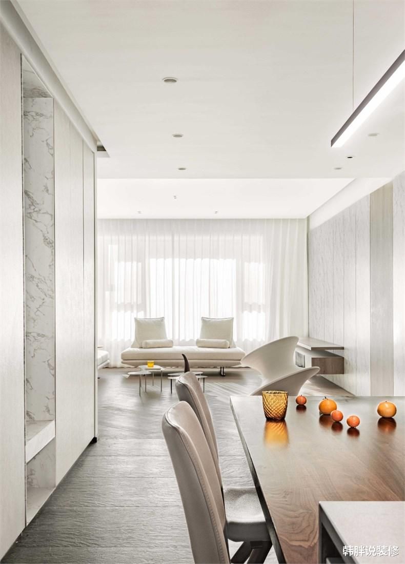 走墙|160㎡极简新房，给装修做减法，大白墙+无主灯，那叫一个高级