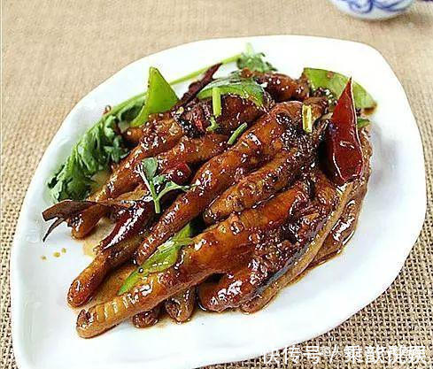 涝汁凉拌金针菇|美食推荐香辣凤爪，茭白炒肉，涝汁凉拌金针菇，豆豉茄子炒豆角