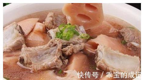 小黑蛋|入秋以后天气凉爽正是补钙强身的好机会,多喝高钙汤,滋补高钙