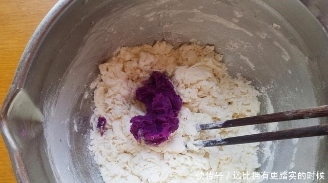 开工后,这早餐我家常做,外脆里软香气足,每咬一口都是大满足