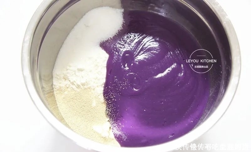 不用揉面,搅搅面糊,蒸一块又松又软的发糕