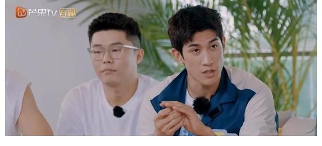 34岁的李治廷60岁的颈椎，网友：这一届的年轻人都怎么了？