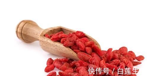 口干|肾虚的男性越来越多？忠告：五个习惯不改掉，铁打的肾也会受不了