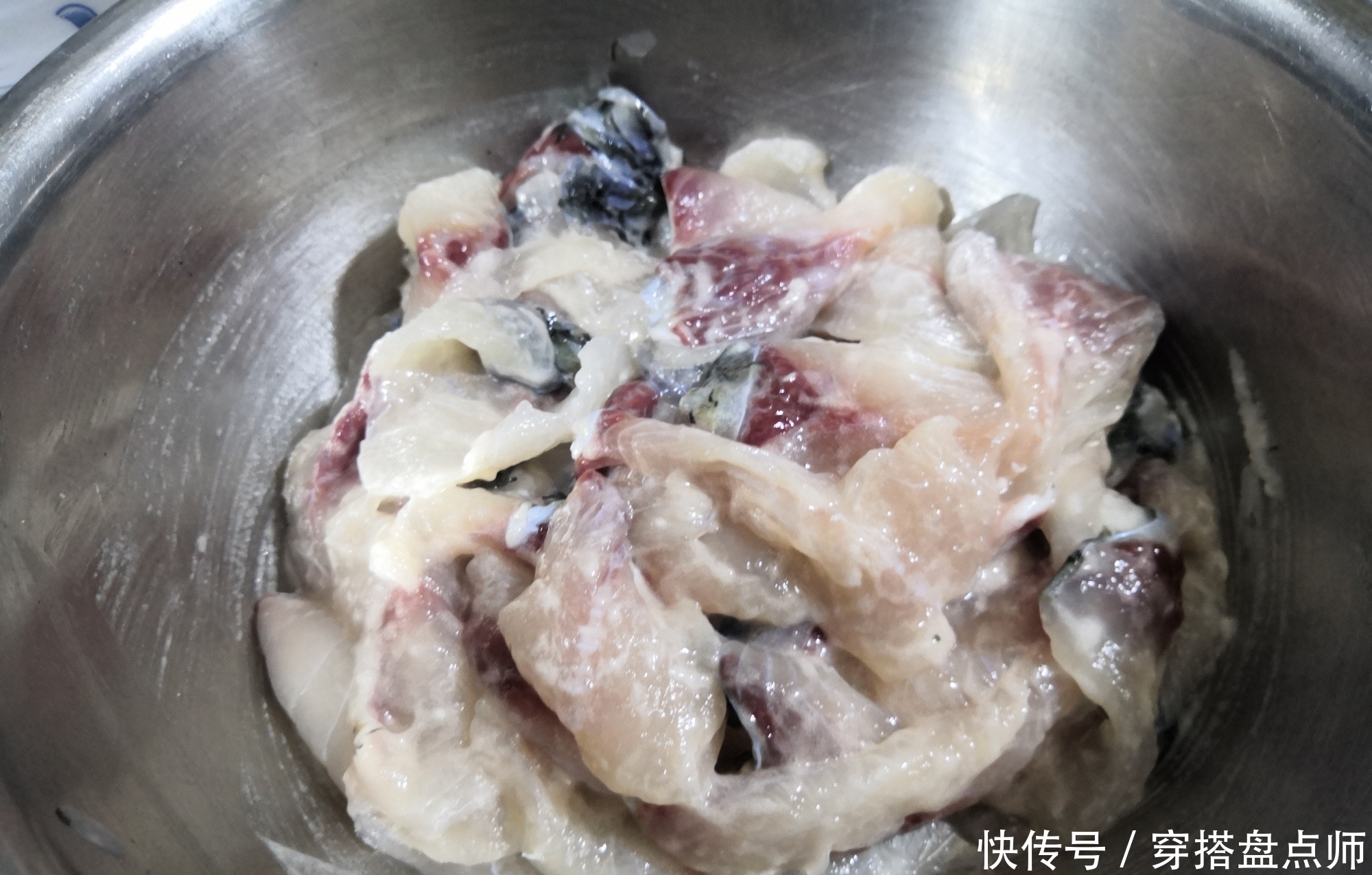 正月里,吃鱼就选这牛做法,有肉有汤吃着舒服,鲜美的汤都剩不下