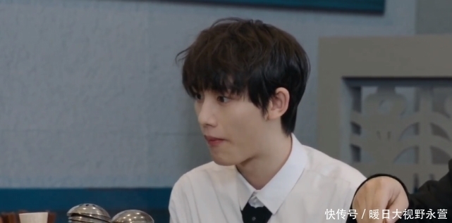 丁程鑫入驻快本,第一个任务就被下马威,丁儿脸色煞白想马上回家