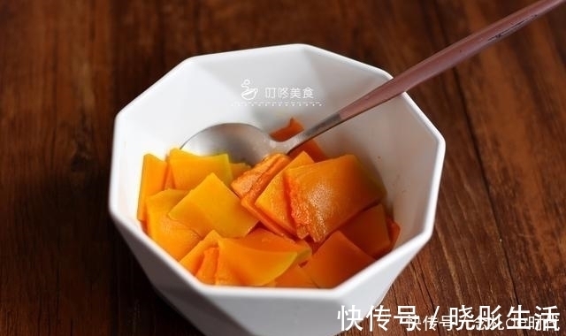 南瓜发糕|想吃发糕不用买了,用这个方法做,不粘牙不塌陷,简单又营养