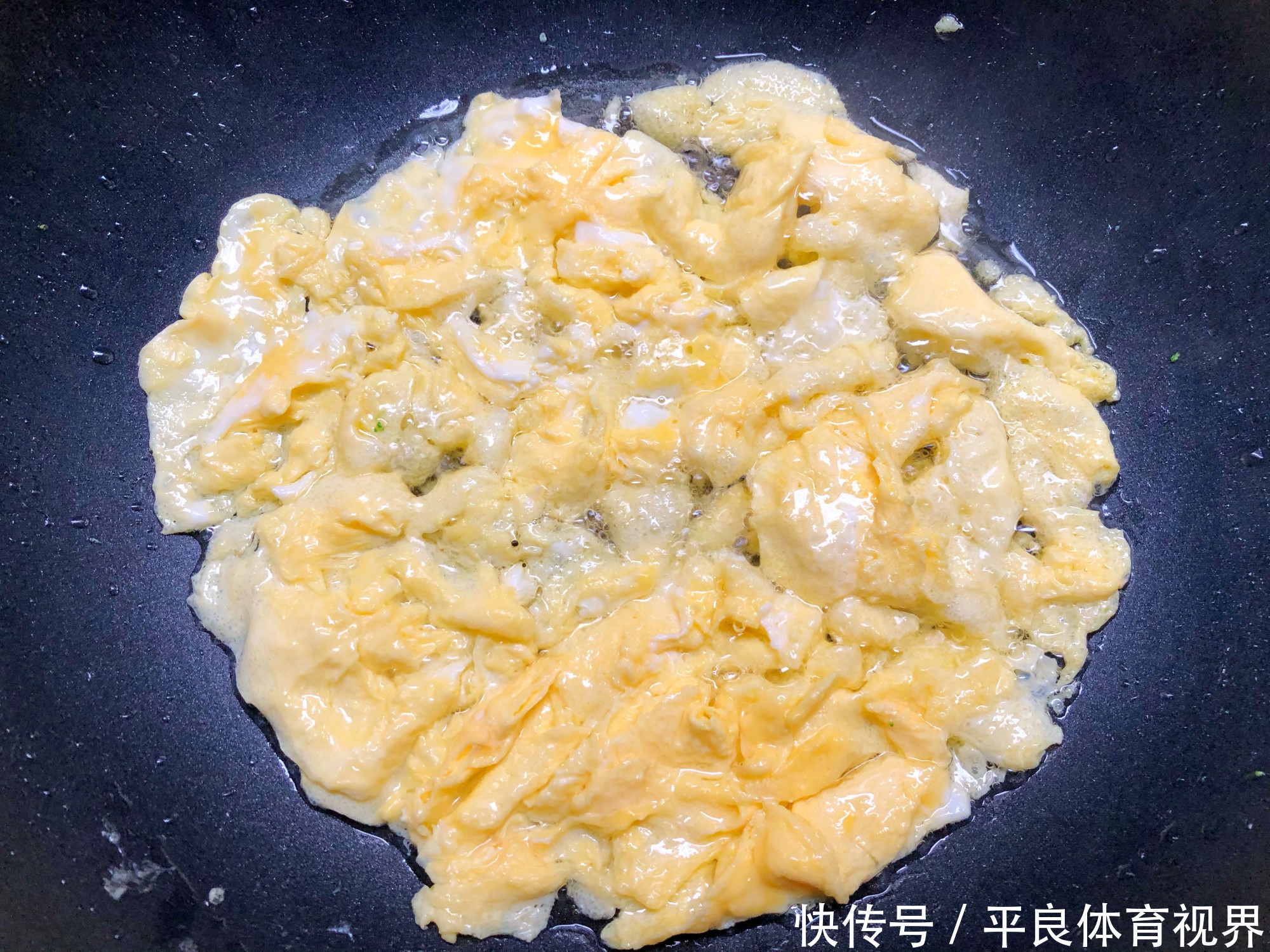 春天，我家最爱这道菜，营养全面味道好，大人孩子都喜欢