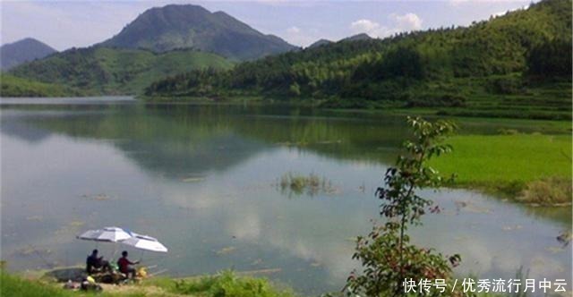 钓鱼技巧四季钓鱼时间表,凡是鱼好钓的阶段,一定满足这些特点!