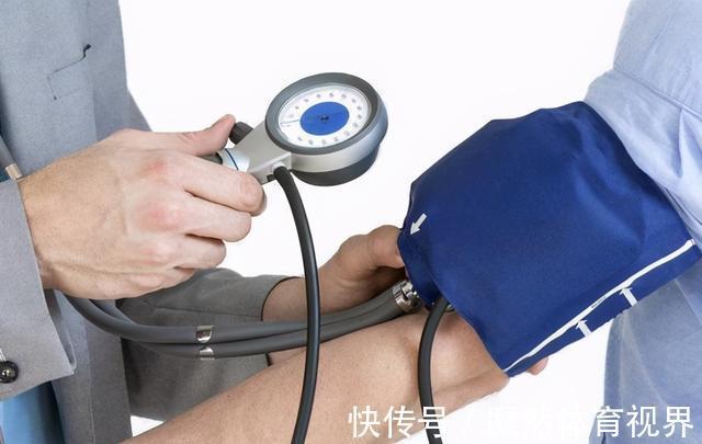忠告|高血壓患者不能吃韭菜？醫生忠告：若想穩定血壓，3種素食要少吃