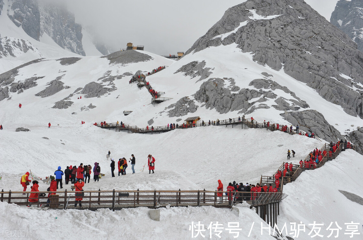 天都峰|中国最险峻的5座山峰，你们都去过吗？腿软不？