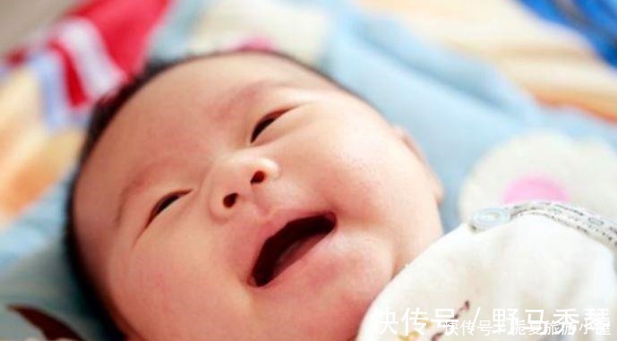 宝宝|新生儿身上出现这4个怪问题,才证明宝宝正常没问题,妈妈别担心