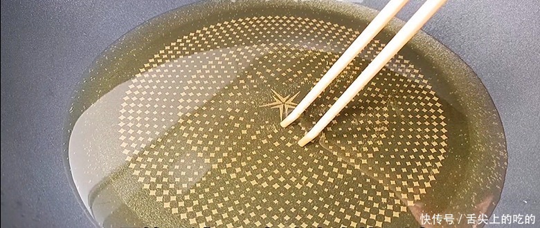 五花肉不要红烧啦，淋2个鸡蛋，你想不到的做法，每次上桌不够吃