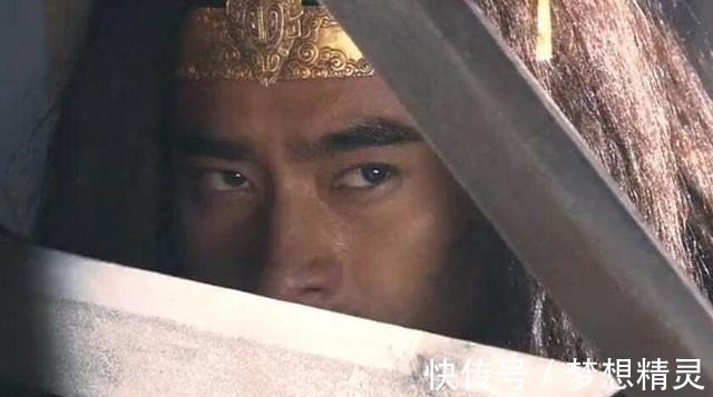 青龙偃月刀！水浒传最厉害的五件兵器，呼延灼的双鞭垫底，第一件人人都喜欢！