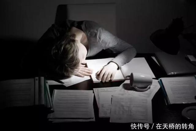 痛风|尿酸高,坚持做好两件事,降尿酸,远离痛风