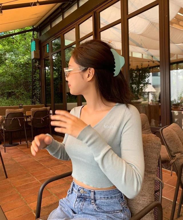 赵丽颖 4个“提气质”的夏日发型打理技巧,显脸小,够清凉,还巨时髦