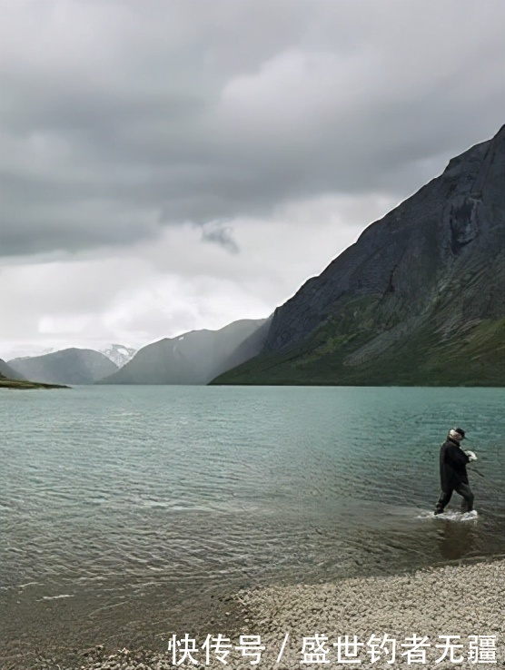 钓鱼要看天气,晴天和阴天,哪种天气鱼最好钓?——盛世三渔