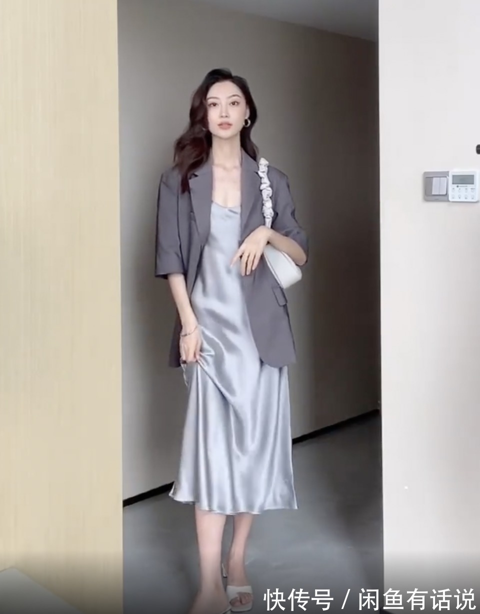 面料|素人博主亲身示范，穿衣想摆脱“廉价感”，做好这3点优雅还显贵