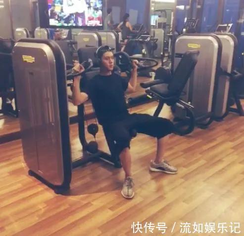 三次减肥三次失败，黄晓明的“自律”，揭开了明星们的伪精致