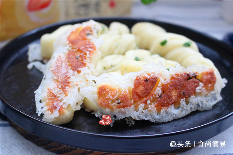 首次做这款花卷,新手也能快速学会,表面蓬松柔软,底部香酥脆口