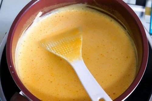 糯米粉|女人要对自己好一点，每天一碗南瓜牛奶粥，滋补养身还养颜