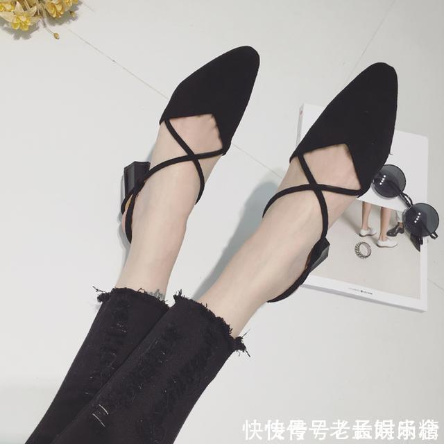 绑带 夏季时尚潮流凉鞋，修饰出女人的完美脚形