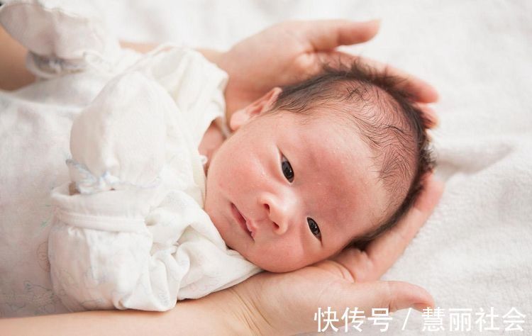 小宝宝|宝宝出生之后,新手父母要谨记5件事情做不得,会影响宝宝发育