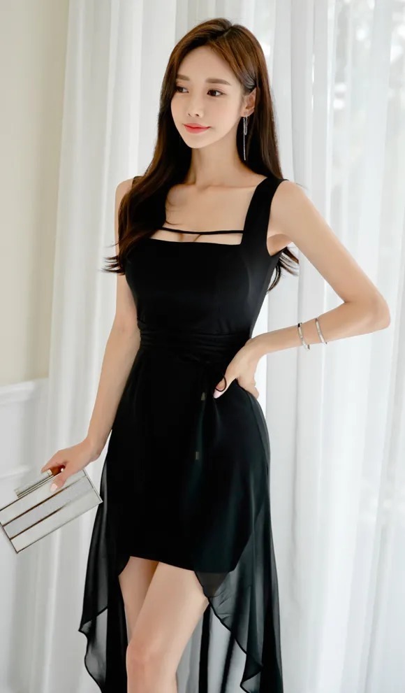 美图欣赏:孙允珠,层叠仙女飘絮黑宝石笼纱礼裙