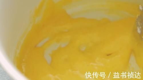 巧克力糯米糍，浓郁巧克力酱包裹软弹糯米糍，香甜可口