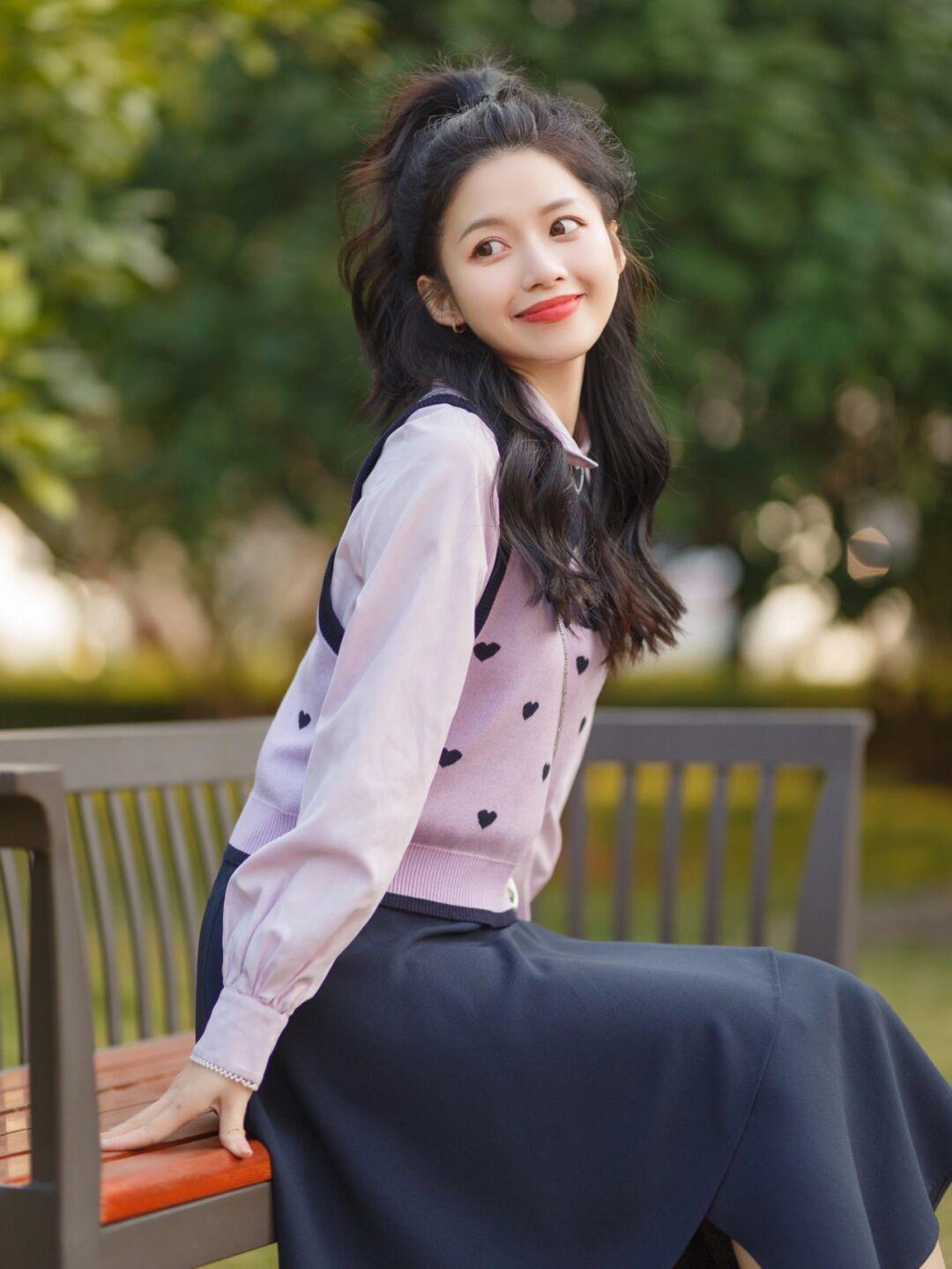 博主 冬季毛衣怎么穿才会更优雅高级?价格不一定贵,会打扮才是关键