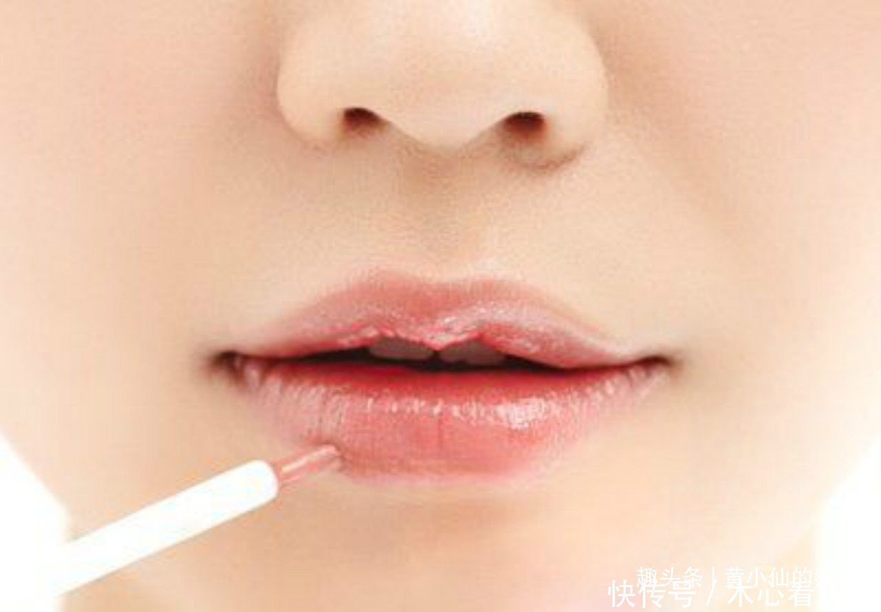 女人|女人涂口红时,牢记这“3不要”,否则再贵的口红也涂不出效果