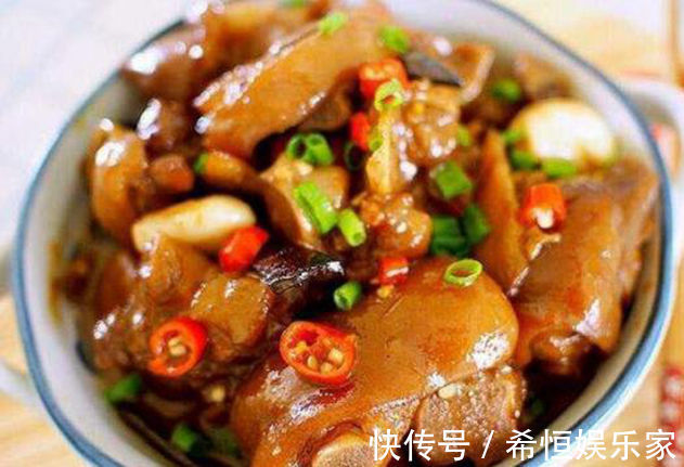 汤匙|美食推荐煎汁羊排，大盘猪脚，胡萝卜炒海带丝，宫保鸡的做法